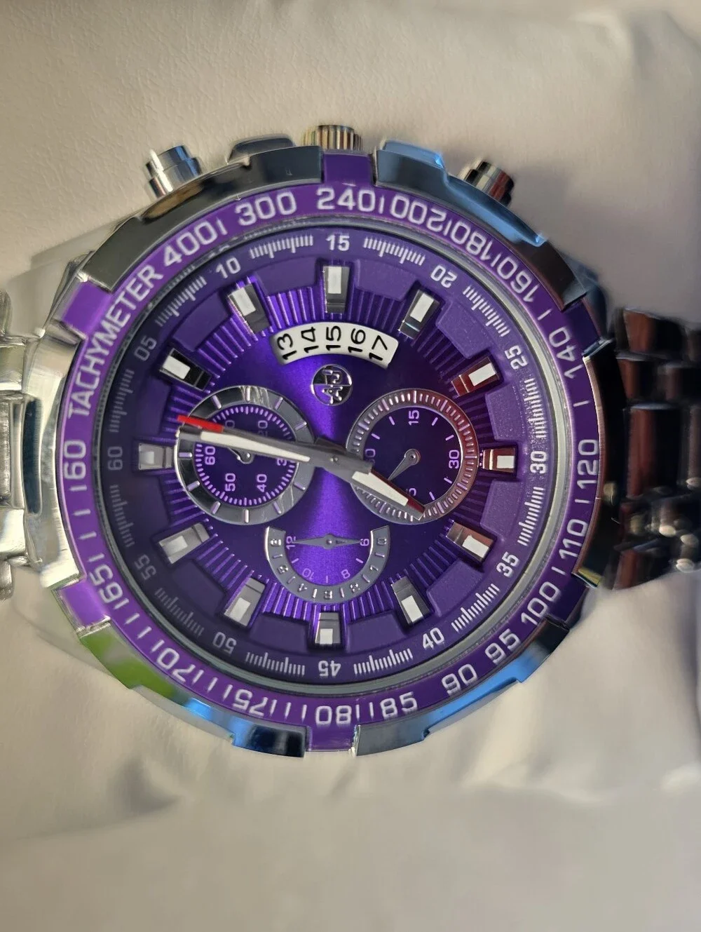 314. Men's Silver 45mm Quartz Watch With Purple Face And Bezel